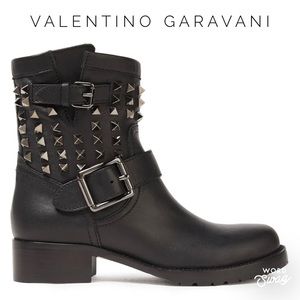 VALENTINO GARAVANI 💣 Studded leather boots